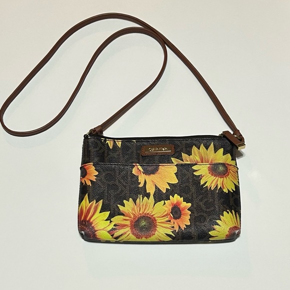 Calvin Klein sunflower crossbody leather bag, like new! - Picture 1 of 2